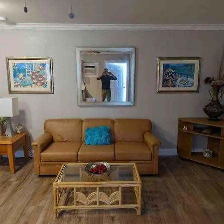 Private One-Bedroom 1 -Directly Across From Beach St. Pete Beach Exterior photo